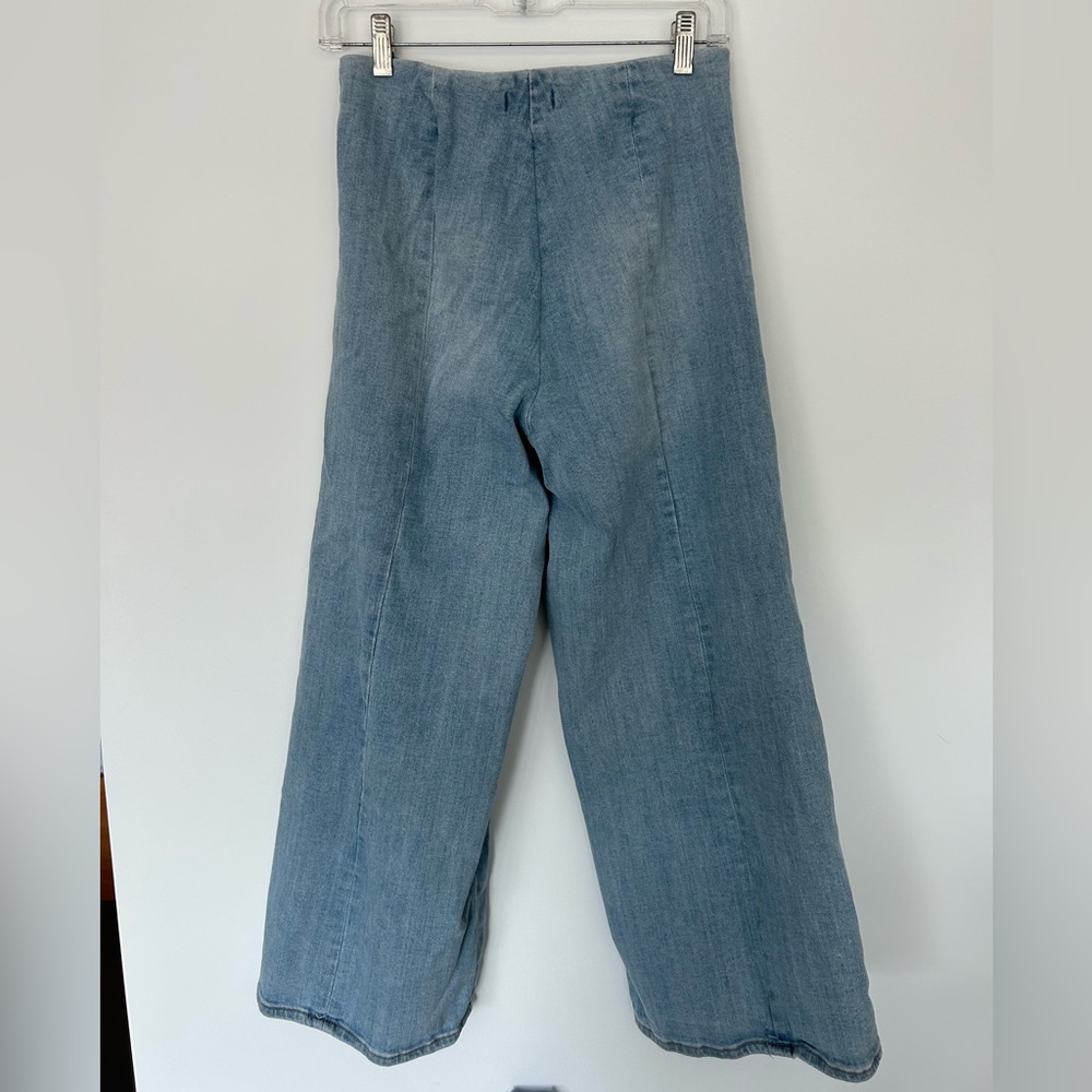 Forever 21 High Waisted Wide Leg Light Jeans Size 26 - Picture 2 of 3